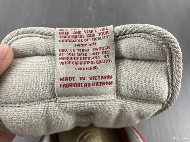 Reps TB Newstalgia DJ4891-061 OG (W) Jordan 1 High Chenille 0425
